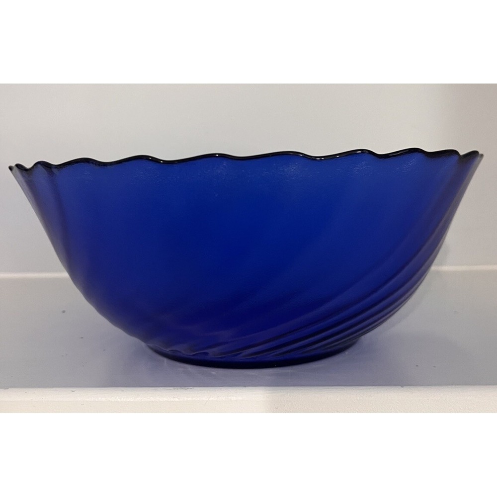Arcoroc France Cobalt Blue Scalloped Swirl Textured Glass Large Serving Bowl 9"